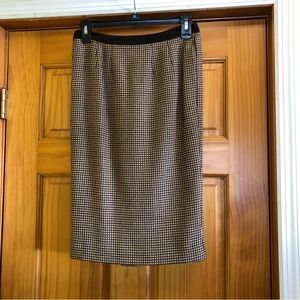 DANA BUCHMAN Brown Straight Pencil Skirt Size 2 / Wool & Suede / Lined